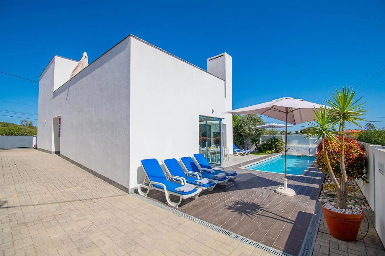 Casa Madeira - Spacious 4-Bedroom Villa With Private Pool Carvoeiro  0*, Carvoeiro (Lagoa) Portogallo