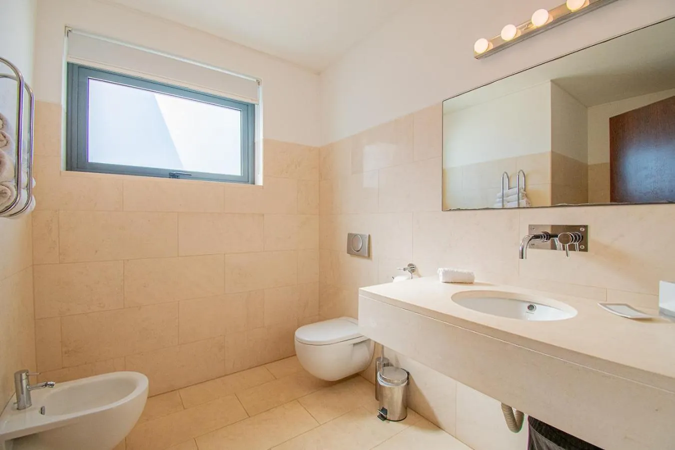 Casa Madeira - Spacious 4-Bedroom Villa With Private Pool Carvoeiro