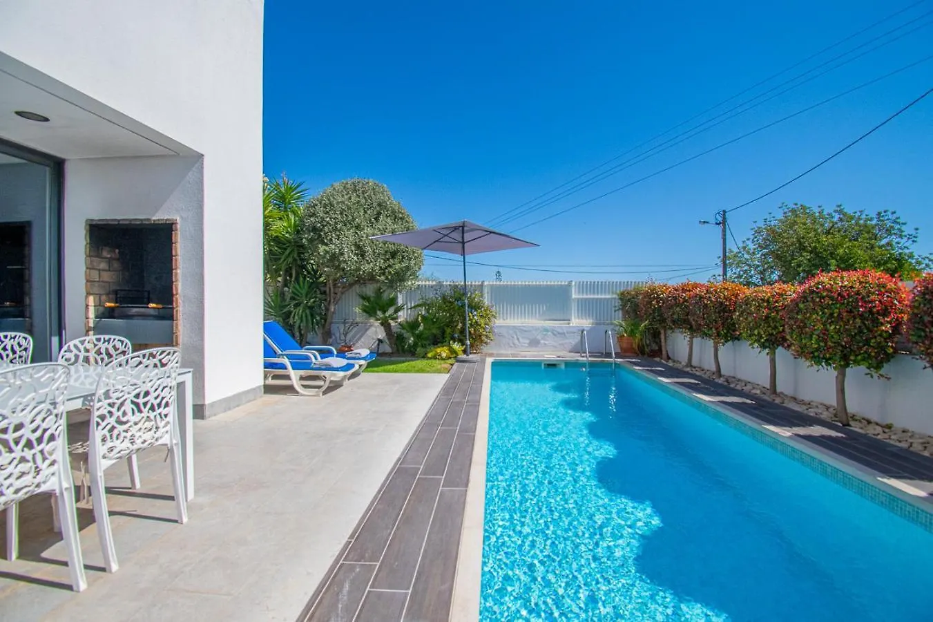 Casa Madeira - Spacious 4-Bedroom Villa With Private Pool Carvoeiro  0*, Carvoeiro (Lagoa)