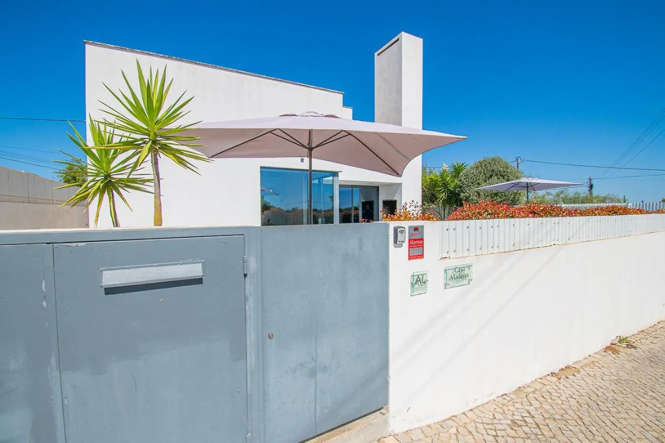 Casa Madeira - Spacious 4-Bedroom Villa With Private Pool Carvoeiro