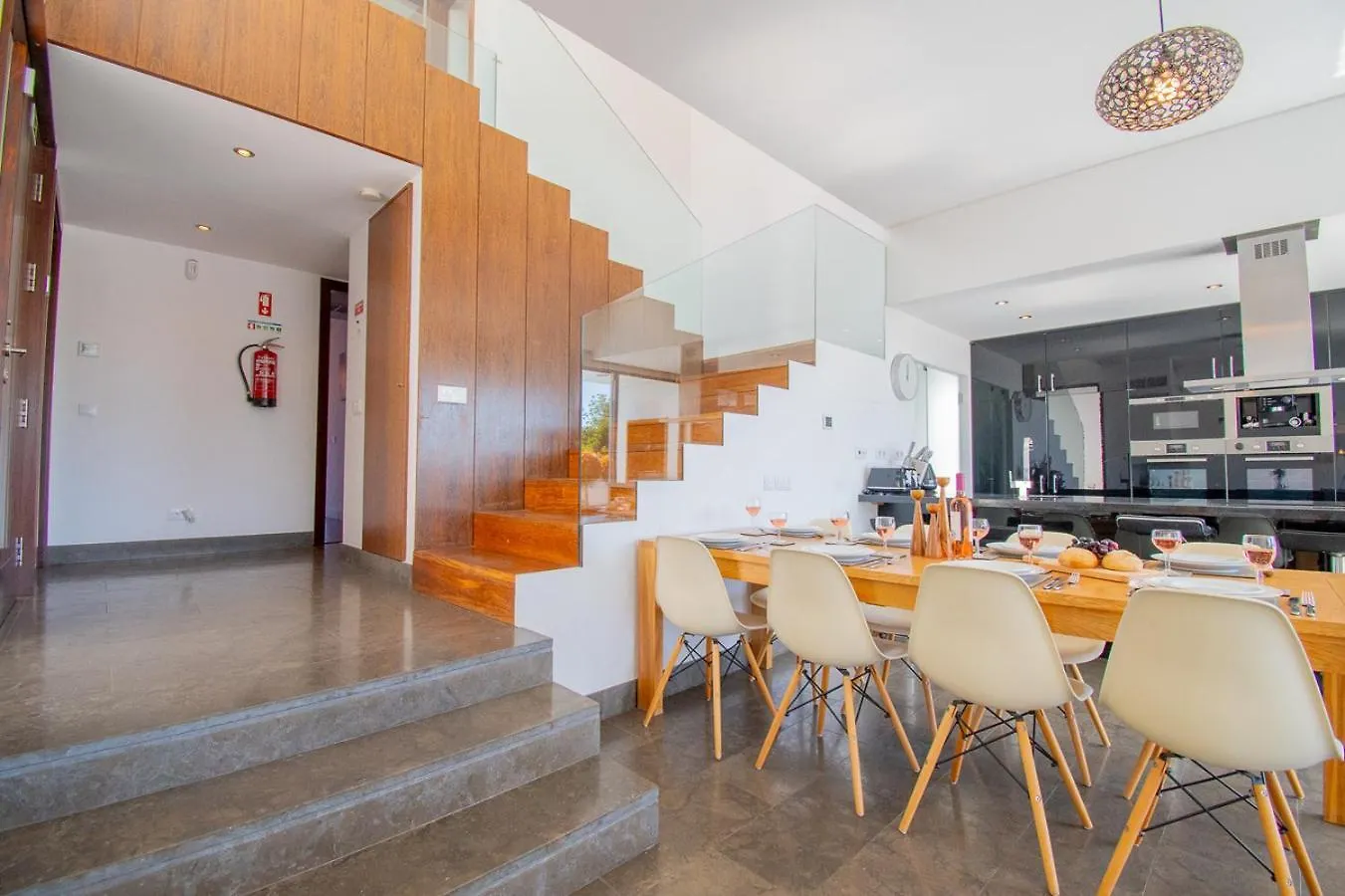 Casa Madeira - Spacious 4-Bedroom Villa With Private Pool Carvoeiro   Carvoeiro (Lagoa)